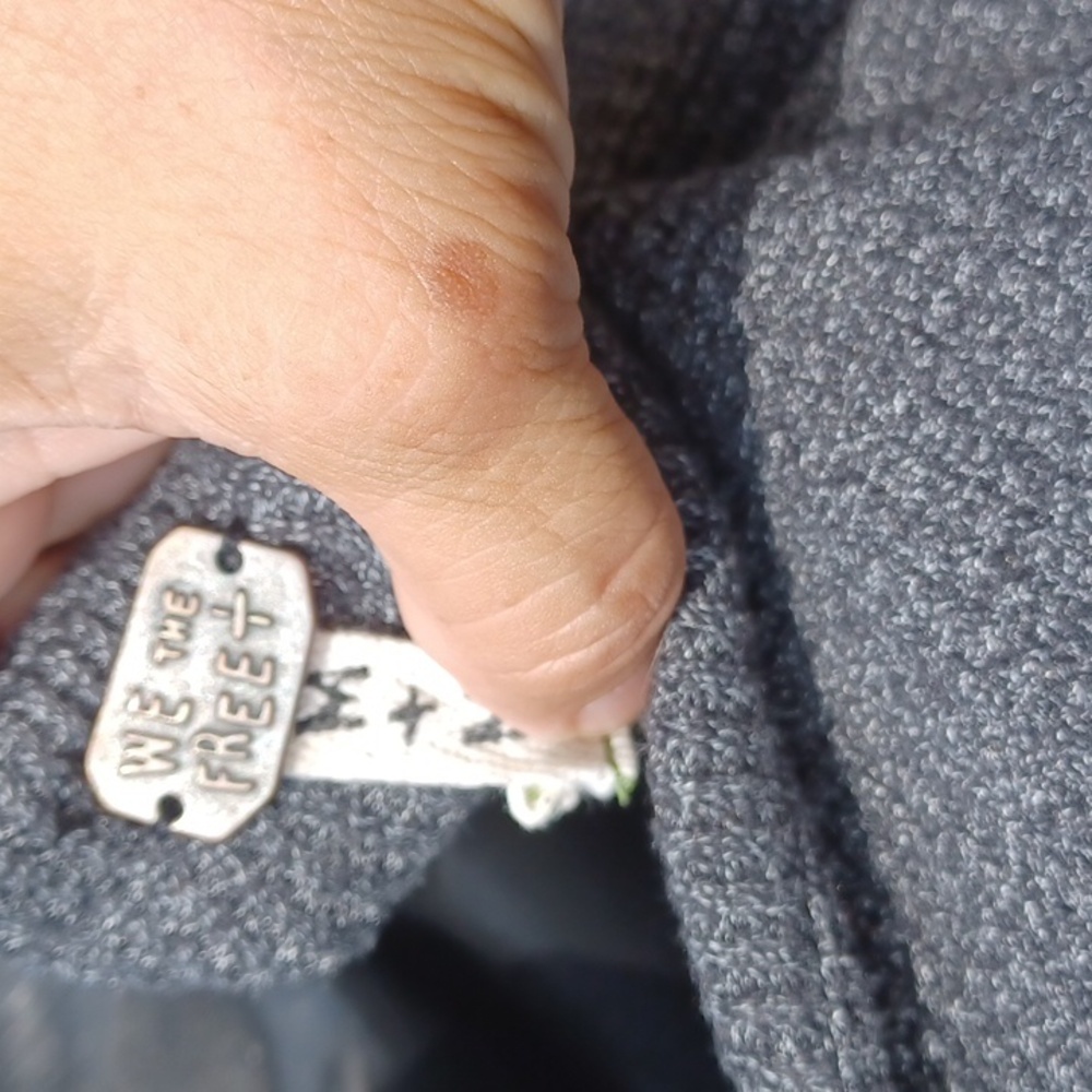 Free People Women's Blossom Thermal Sweater Top in Paisley Floral Sz M - Picture 5 of 6